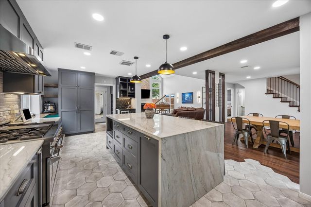 12514 Meadow Lake Drive, Houston, TX 77077