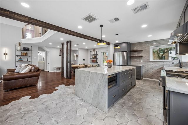 12514 Meadow Lake Drive, Houston, TX 77077