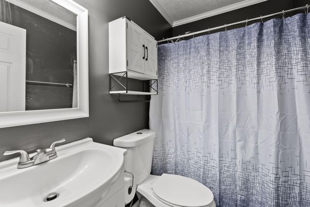 204 Strawberry Court, Nicholasville, KY 40356