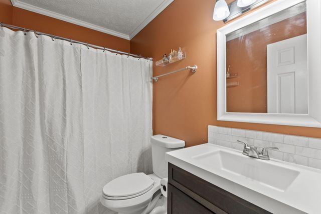 204 Strawberry Court, Nicholasville, KY 40356