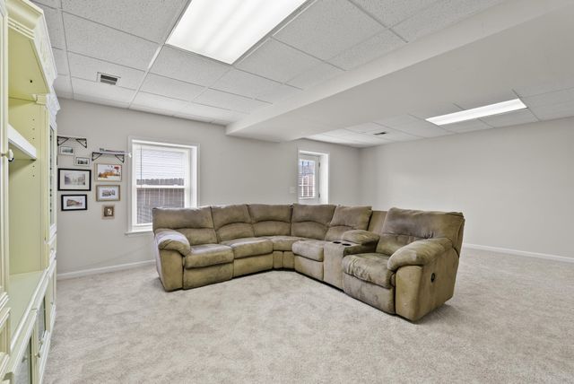 204 Strawberry Court, Nicholasville, KY 40356