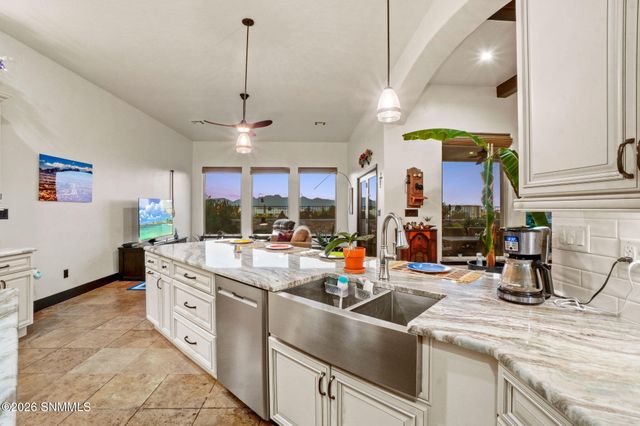 8052 Renoir Loop, Las Cruces, NM 88007