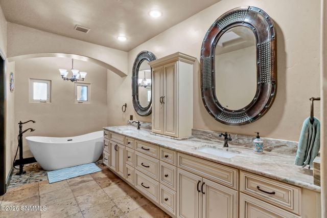 8052 Renoir Loop, Las Cruces, NM 88007