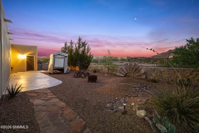 8052 Renoir Loop, Las Cruces, NM 88007