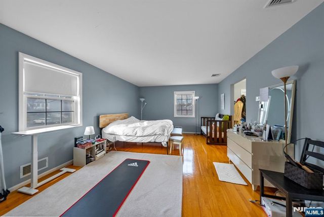 32 Davenport Avenue, Tenafly, NJ 07670