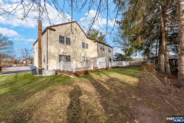 32 Davenport Avenue, Tenafly, NJ 07670