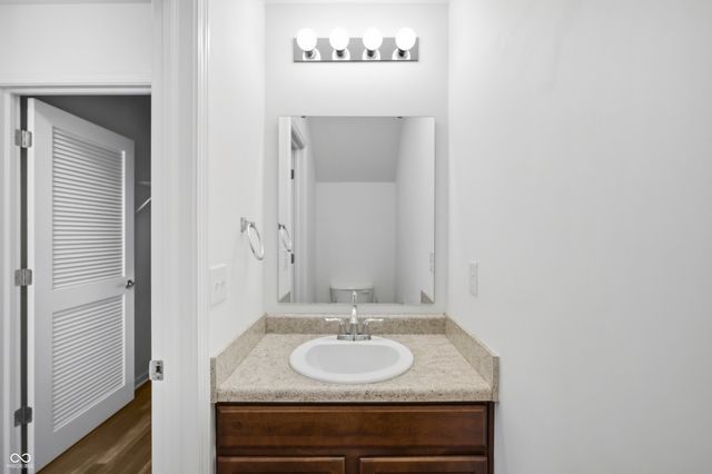 1937 Abbey Lane, Columbus, IN 47201