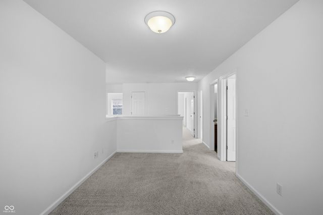 1937 Abbey Lane, Columbus, IN 47201