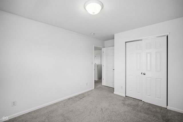 1937 Abbey Lane, Columbus, IN 47201