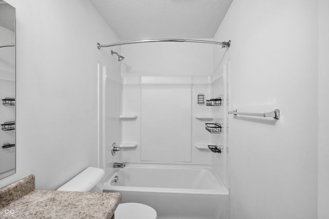 1937 Abbey Lane, Columbus, IN 47201