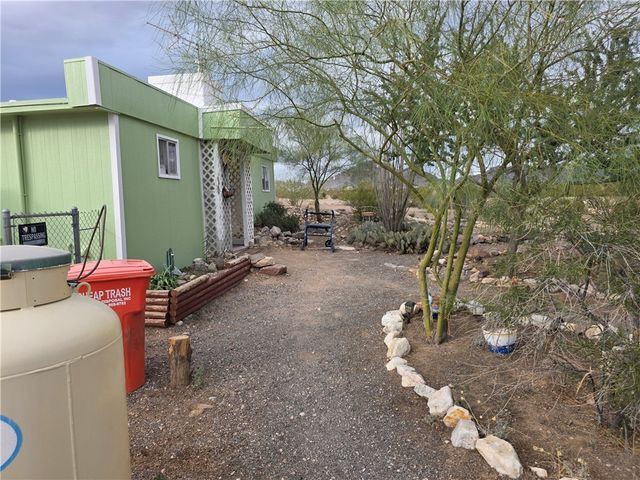 1460 S Egar, Golden Valley, AZ 86413