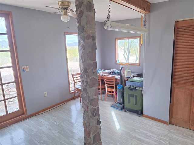 1460 S Egar, Golden Valley, AZ 86413