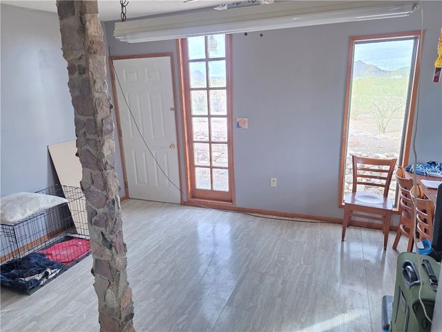 1460 S Egar, Golden Valley, AZ 86413