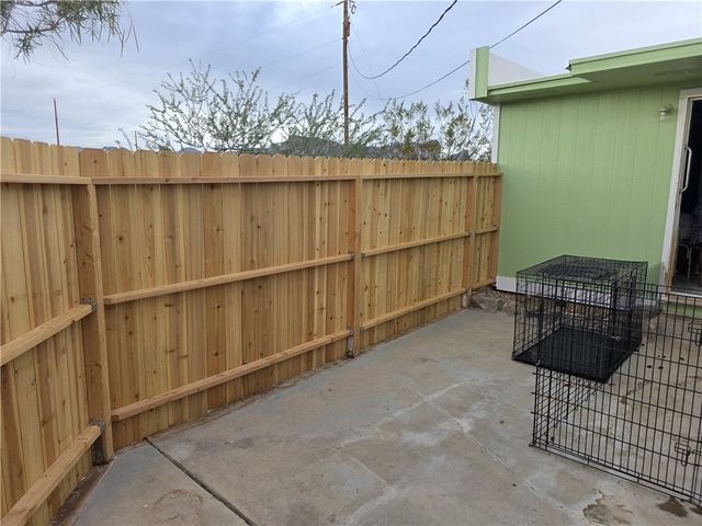 1460 S Egar, Golden Valley, AZ 86413