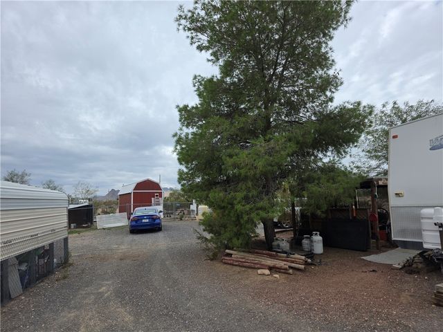 1460 S Egar, Golden Valley, AZ 86413