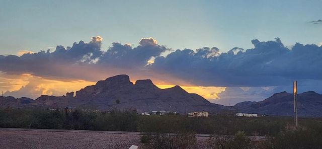 1460 S Egar, Golden Valley, AZ 86413