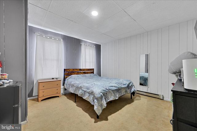 237-241 S CHESTNUT ST, Shenandoah, PA 17976