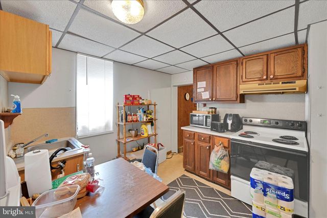 237-241 S CHESTNUT ST, Shenandoah, PA 17976