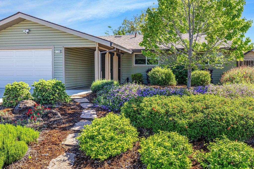 7220 Windjammer Way, Citrus Heights, CA 95621