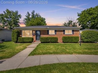 40963 Flagstaff Drive, Sterling Heights, MI 48313