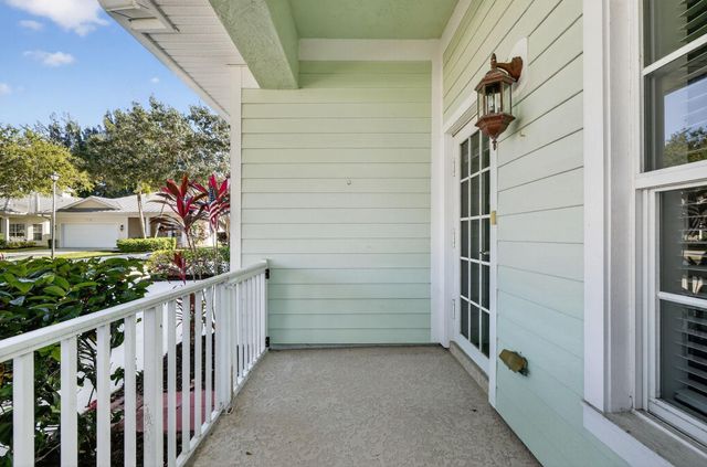 2164 NW Tilia Trl, Stuart, FL 34994