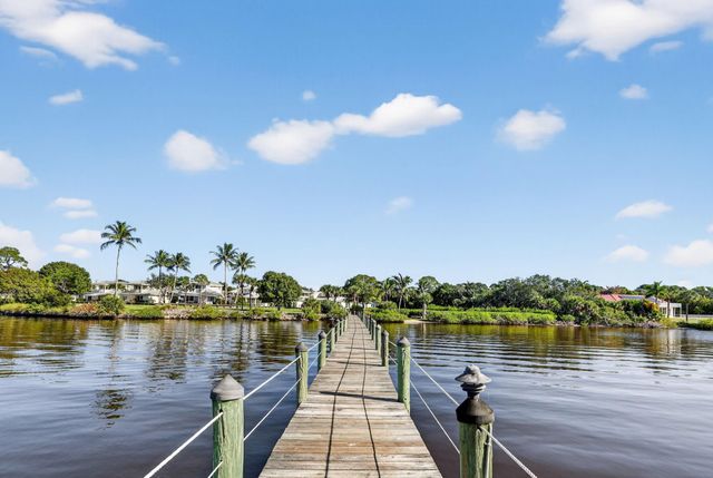 2164 NW Tilia Trl, Stuart, FL 34994