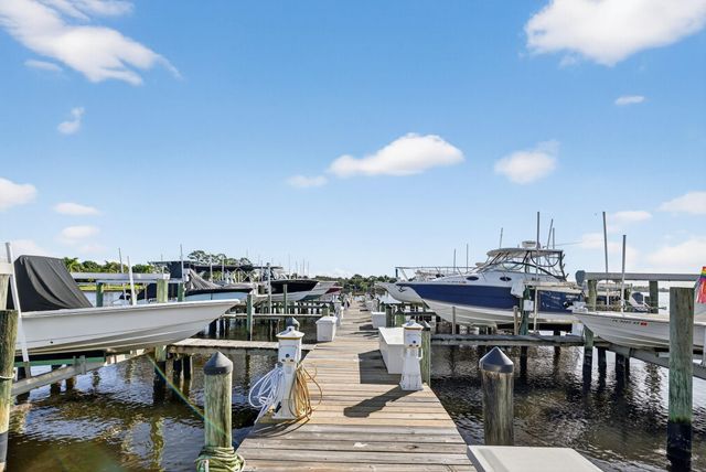 2164 NW Tilia Trl, Stuart, FL 34994