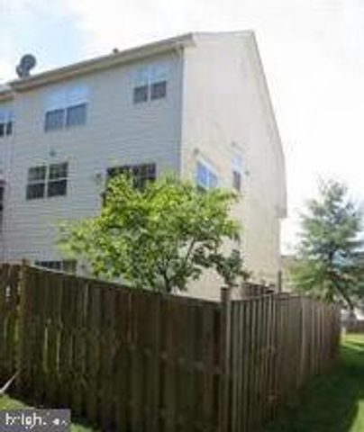 8213 GLADE BANK DR, Manassas, VA 20111