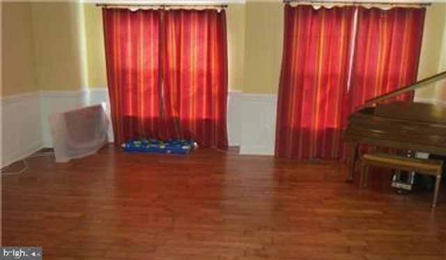 8213 GLADE BANK DR, Manassas, VA 20111