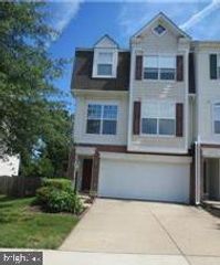 8213 GLADE BANK DR, Manassas, VA 20111