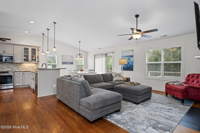 106 Wyndward Court, Emerald Isle, NC 28594