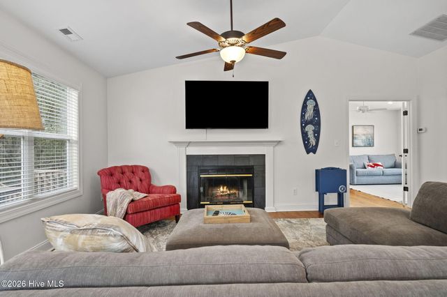 106 Wyndward Court, Emerald Isle, NC 28594