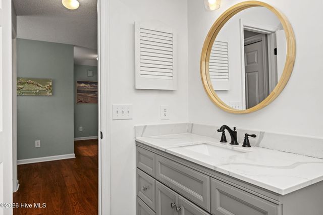 106 Wyndward Court, Emerald Isle, NC 28594