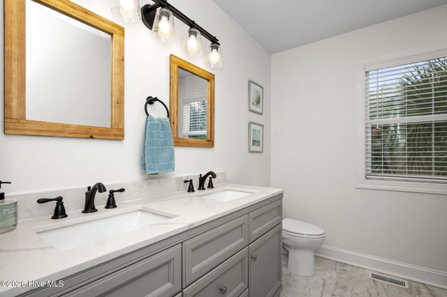 106 Wyndward Court, Emerald Isle, NC 28594