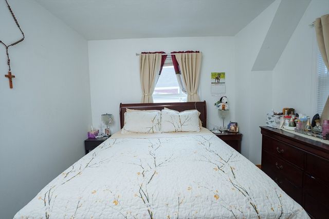 80 Collins St., Lynn, MA 01902