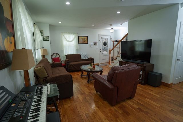 80 Collins St., Lynn, MA 01902