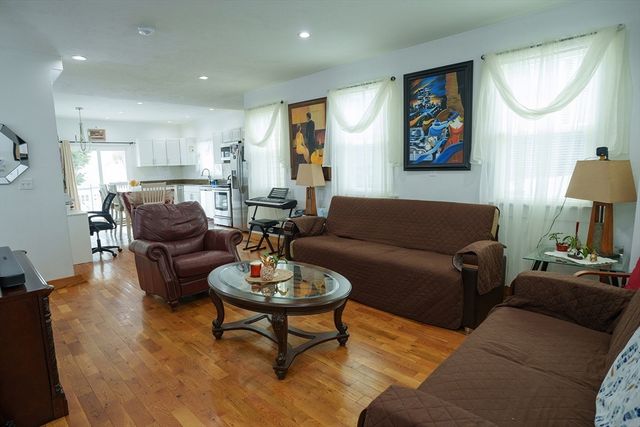 80 Collins St., Lynn, MA 01902