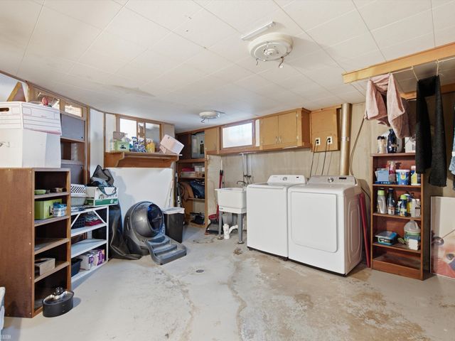 11315 Delvin Drive, Sterling Heights, MI 48314