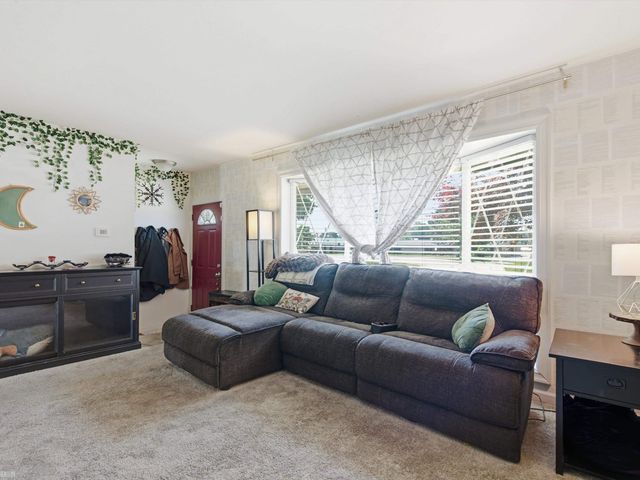 11315 Delvin Drive, Sterling Heights, MI 48314