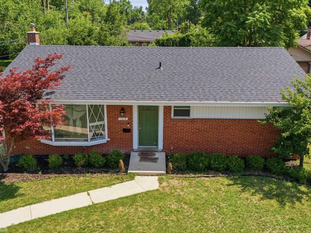 11315 Delvin Drive, Sterling Heights, MI 48314