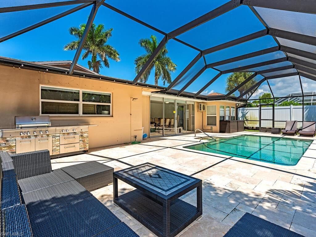 152 Coral Vine DR, Naples, FL 34110