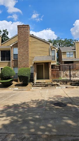 2117 Park Willow Lane C, Arlington, TX 76011
