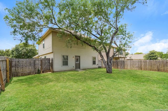 10210 Hunters Pond, San Antonio, TX 78224