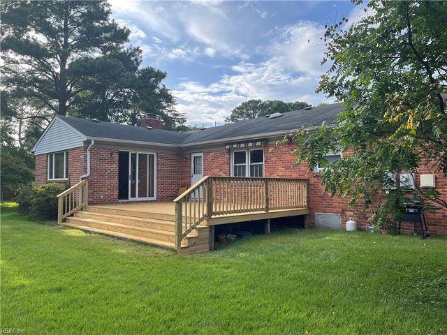 2305 Inlynnview RD, Virginia Beach, VA 23454