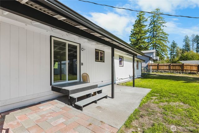 6150 SW Rhododendron Drive, Port Orchard, WA 98367