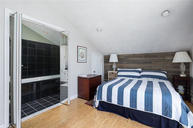 84 Dundas Avenue, Warwick, RI 02888