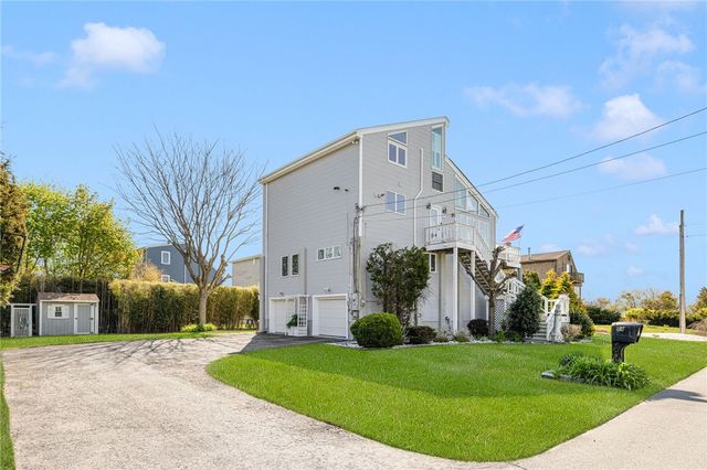 84 Dundas Avenue, Warwick, RI 02888
