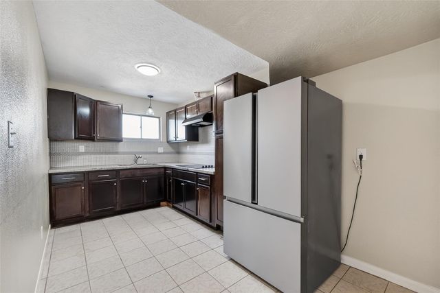 302 W Shaw Avenue A, Pasadena, TX 77506