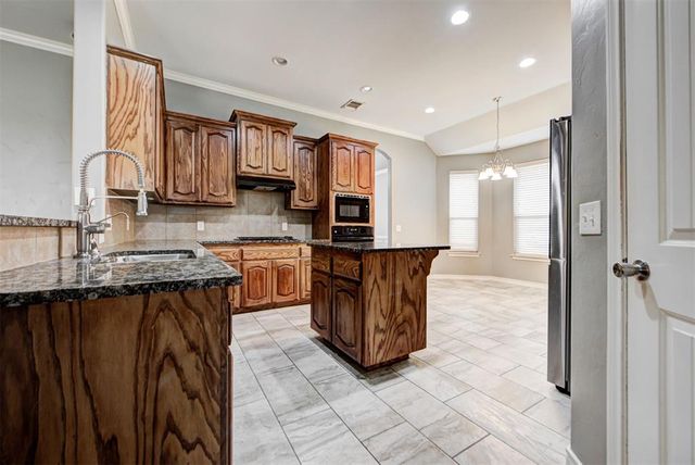 20500 Antler Farms Drive, Edmond, OK 73012