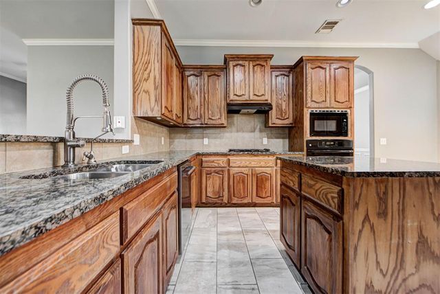 20500 Antler Farms Drive, Edmond, OK 73012